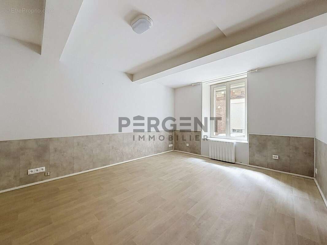 Appartement 43 m² à Charleville-Mezieres  - photo 6