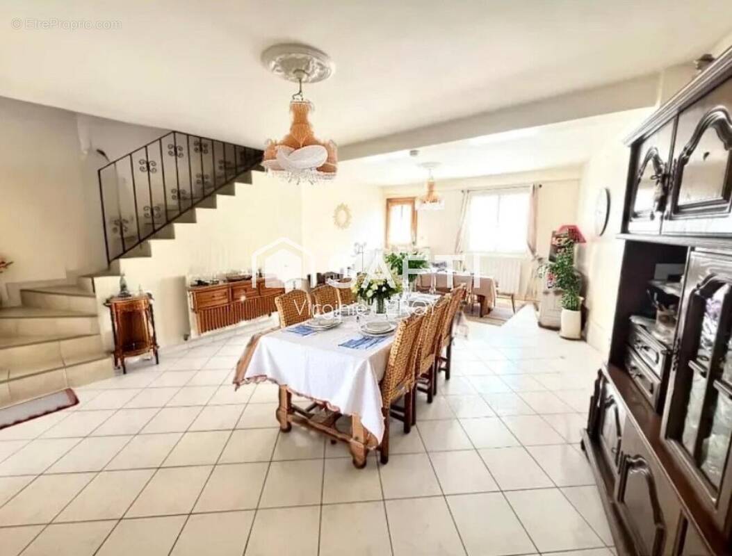 Photo 1 - Maison à LACROIX-SAINT-OUEN