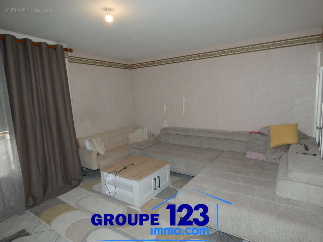 Appartement à MIGENNES