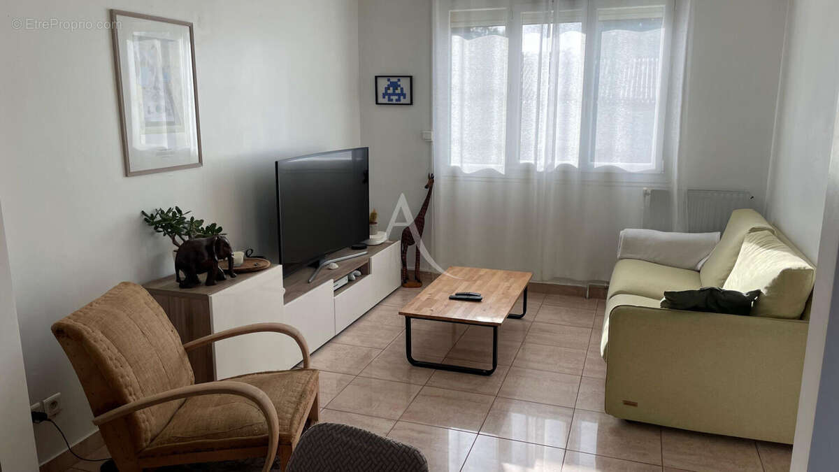 PERPIGNAN - SAINT ASSISCLE:  Maison F4 - 87 m² avec garage  et jardin ! - photo 2