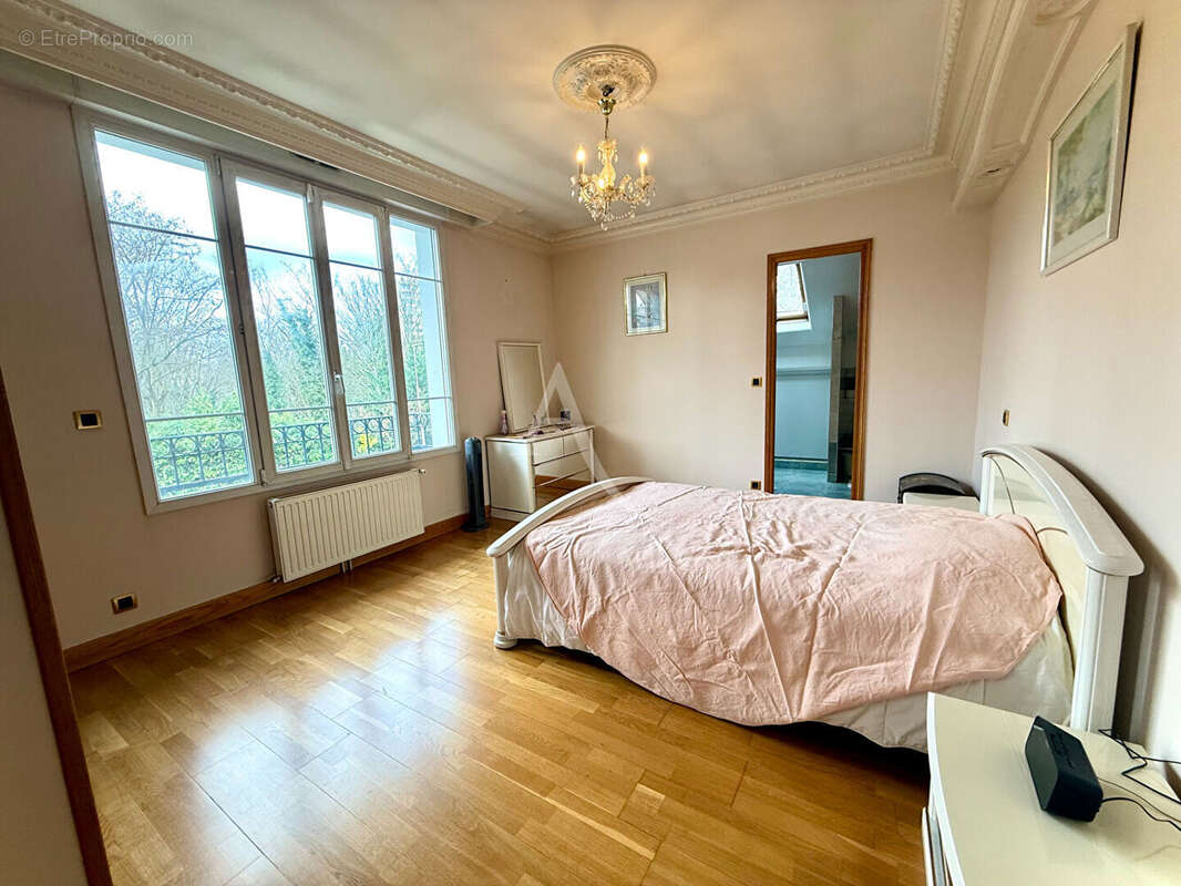 Maison à VILLEMOMBLE