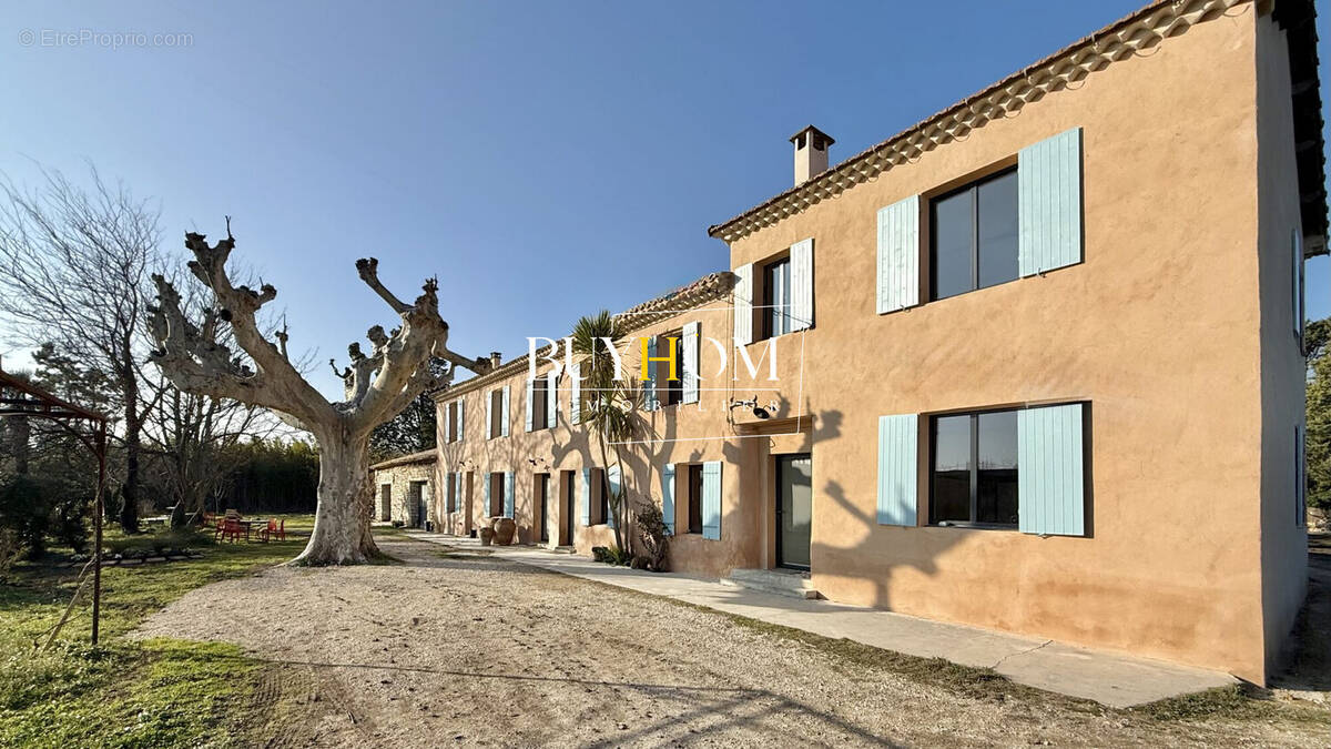 Maison à CAUMONT-SUR-DURANCE