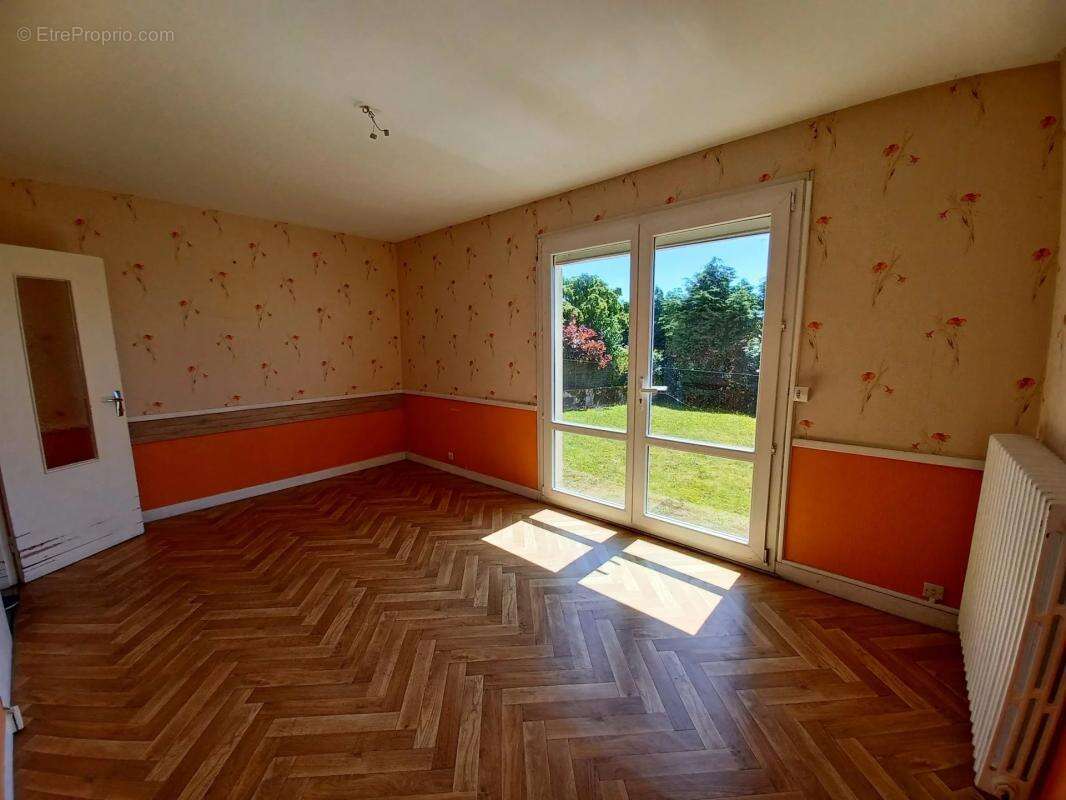 Maison à CARHAIX-PLOUGUER