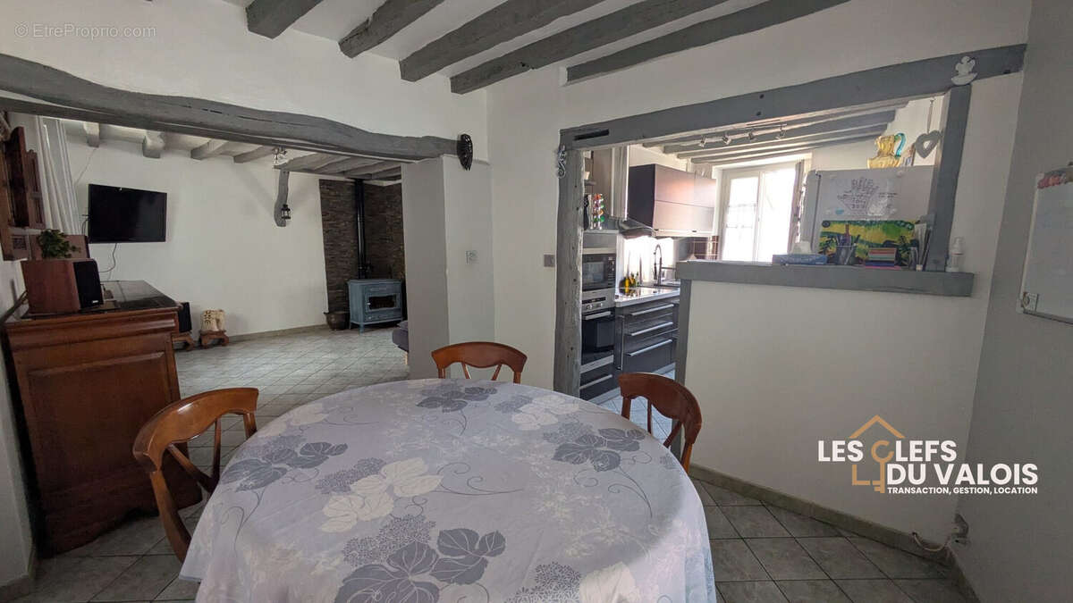 SALLE A MANGER - Maison à CREPY-EN-VALOIS