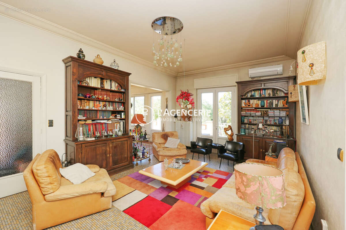 Maison 200 m² à Albi  - photo 3