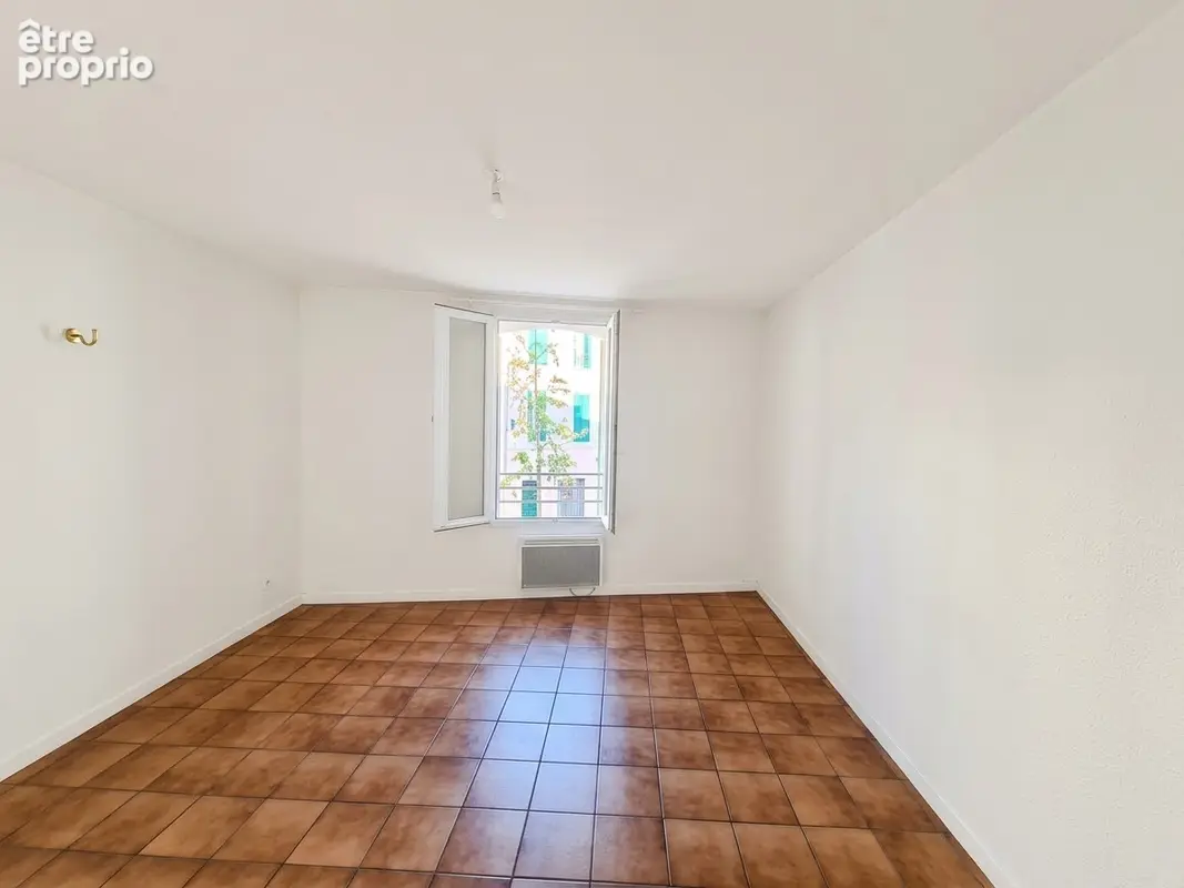 A vendre appartement de type 2 dans le centre de martigues - photo 2