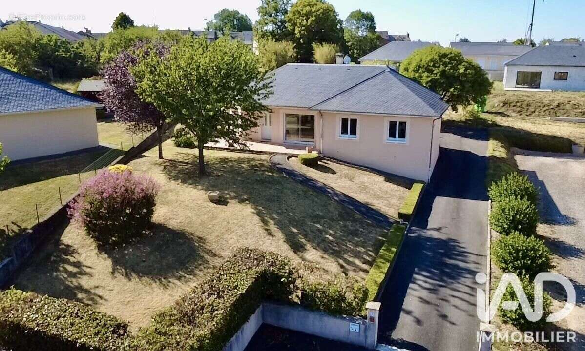 Maison 104 m² à Naucelle  - photo 3