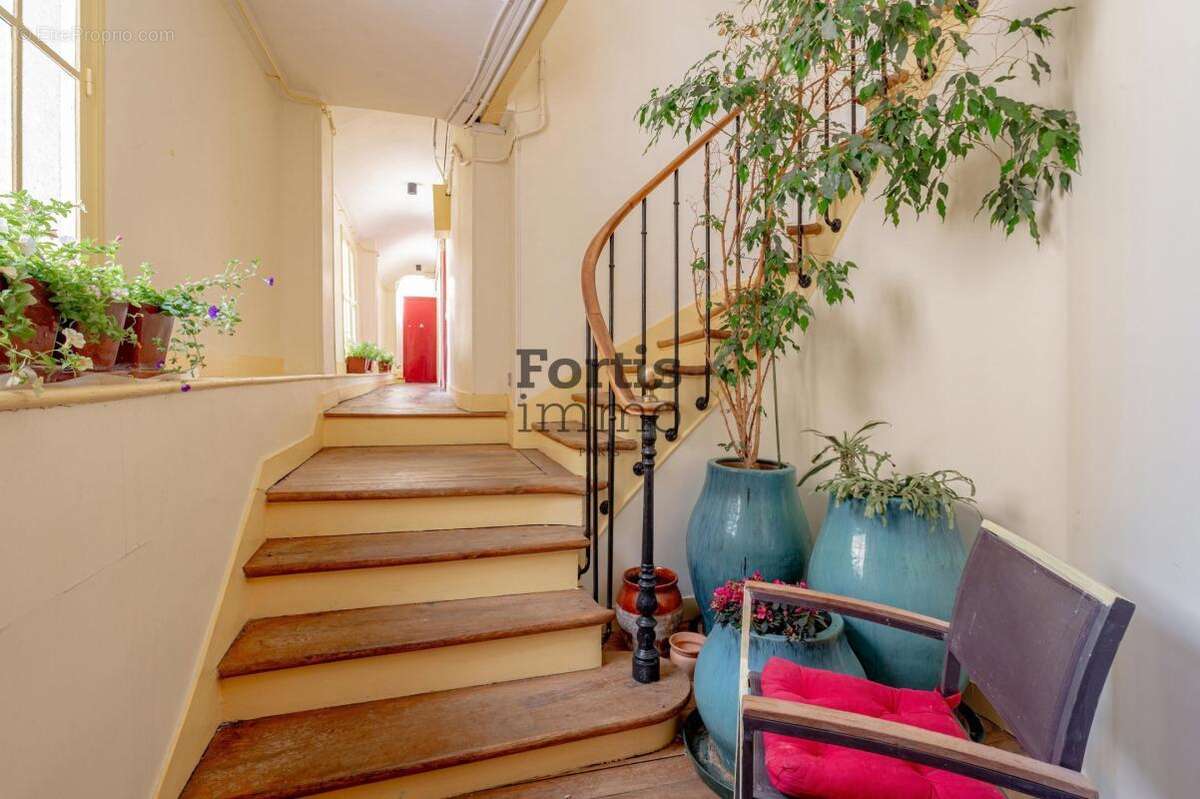 Appartement à PARIS-6E