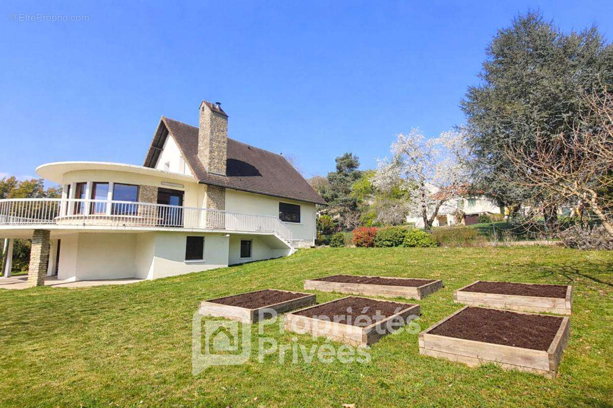 Maison à MARCOUSSIS