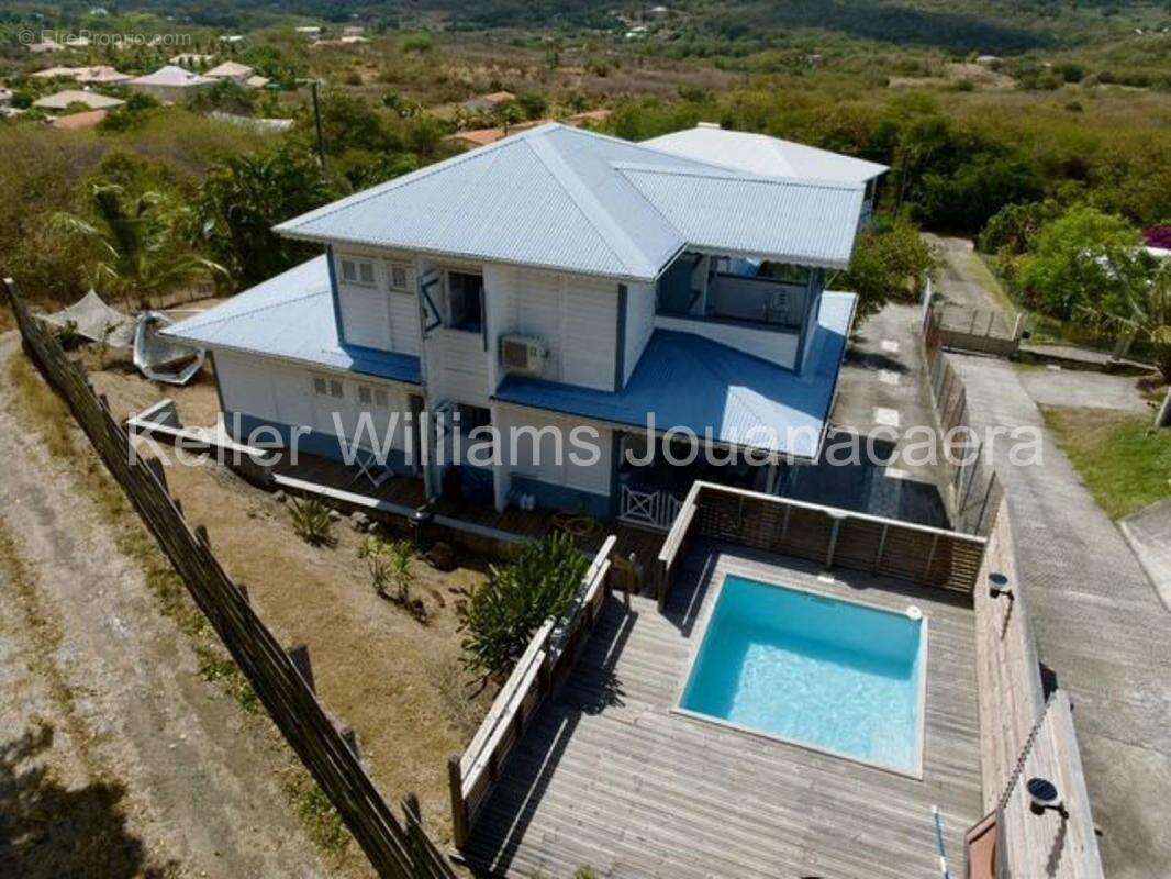 Maison à SAINTE-ANNE