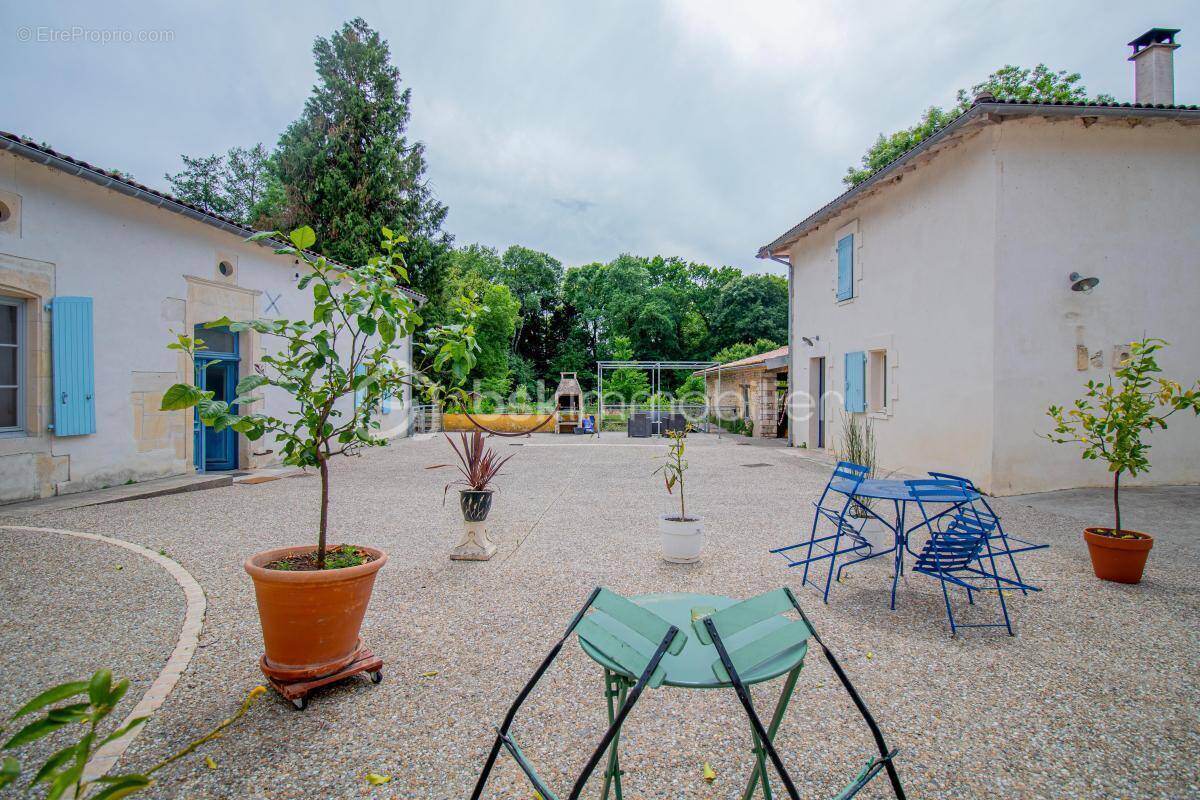 Maison à SAINT-MAIGRIN