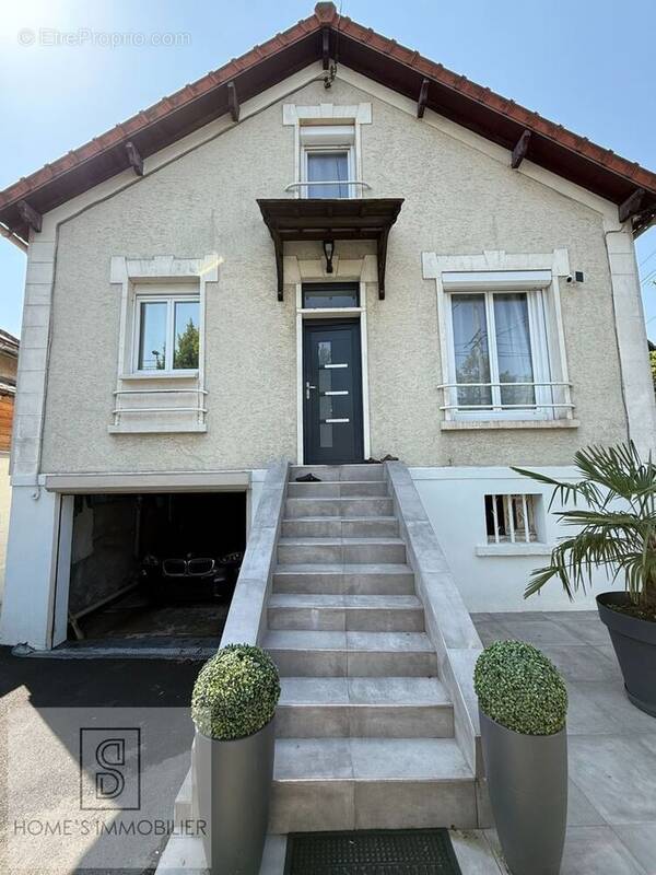 Maison à VILLEMOMBLE