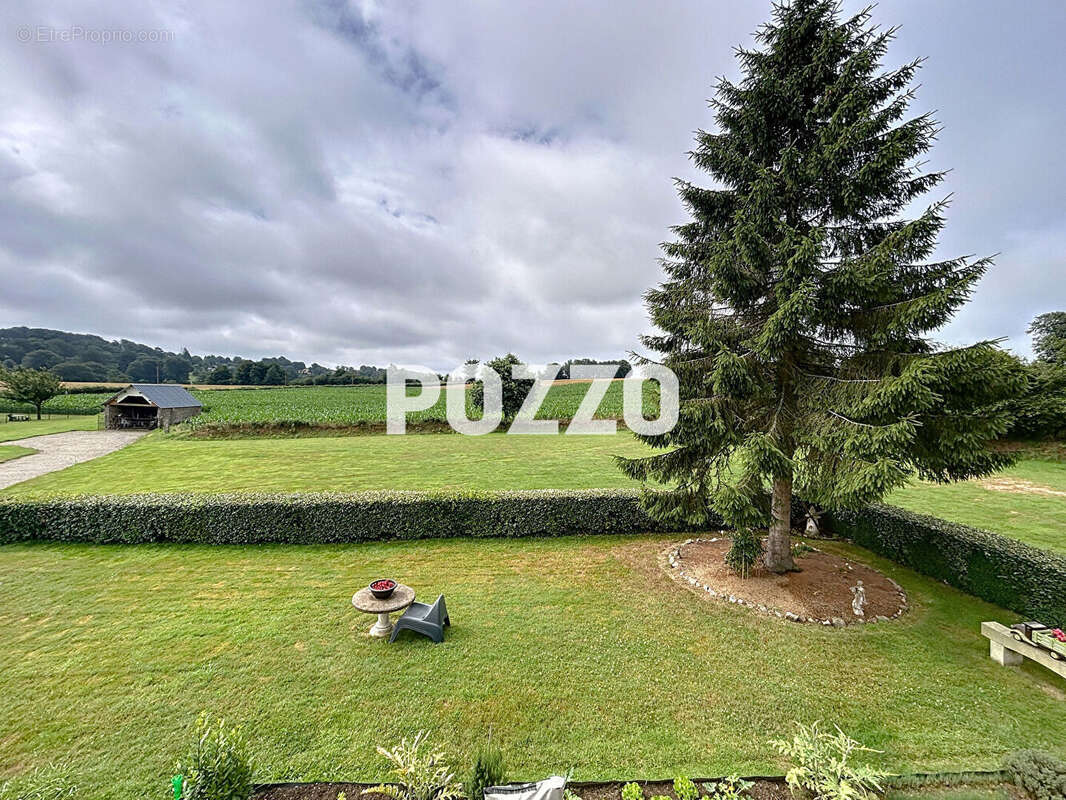 CHAMP DU BOULT - spacieuse maison au calme sur terrain de 7258 m² - photo 14