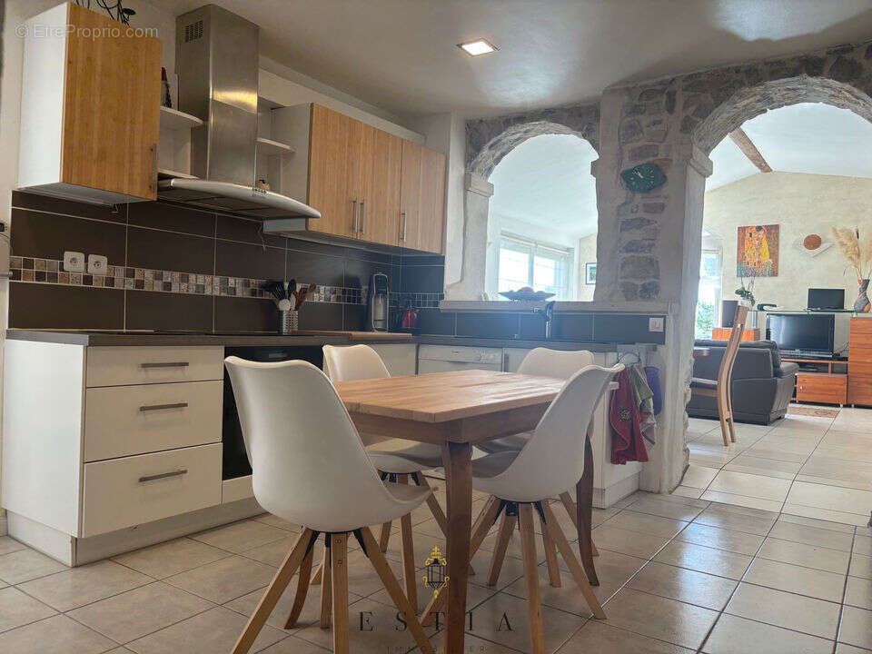 Maison à BUISSONCOURT