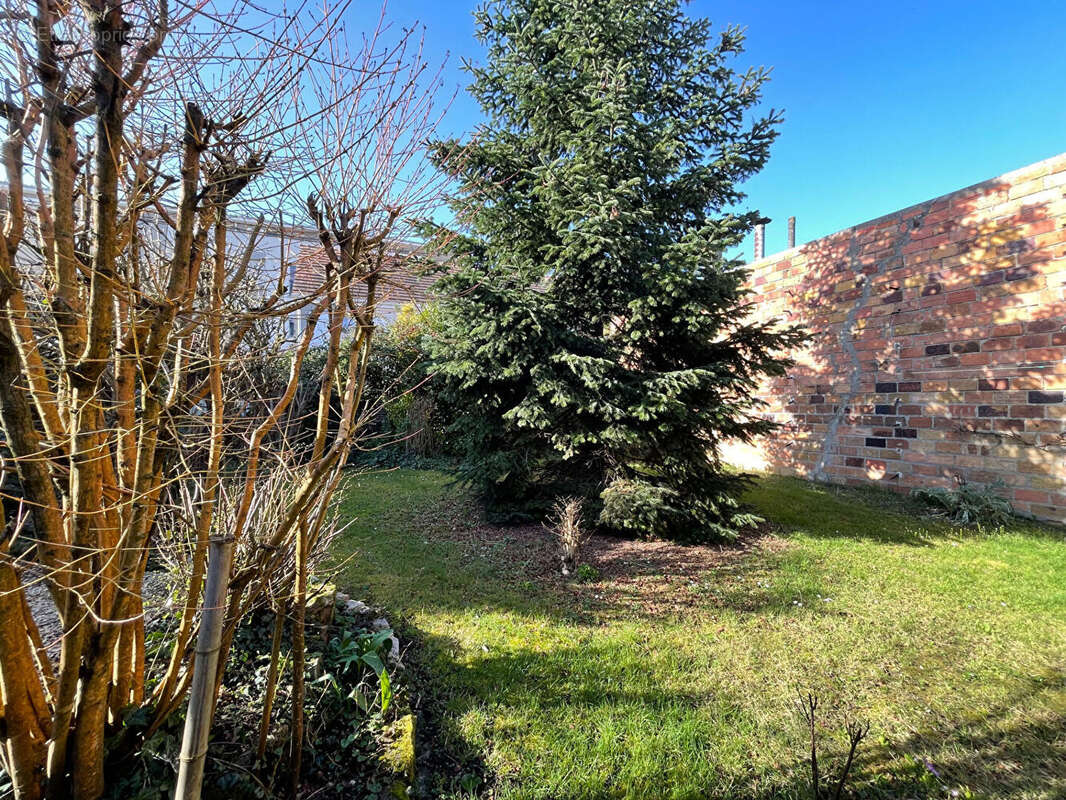 Terrain à ARPAJON