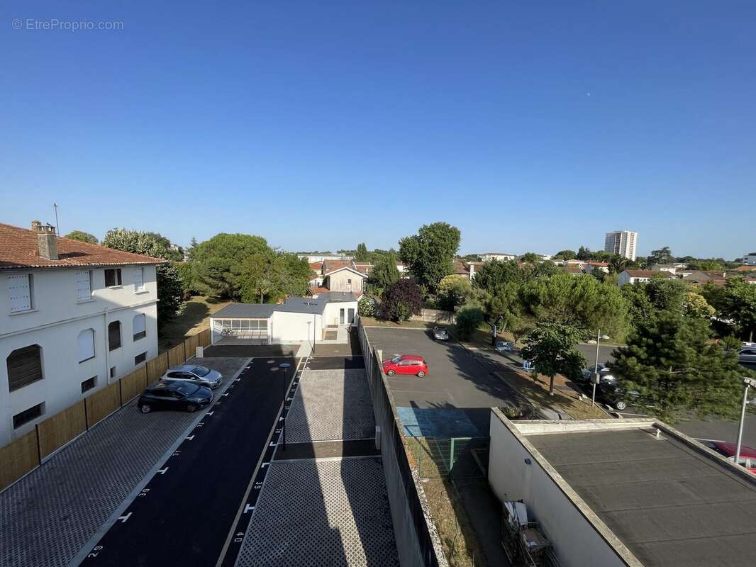 Appartement 70 m² à Talence  - photo 3
