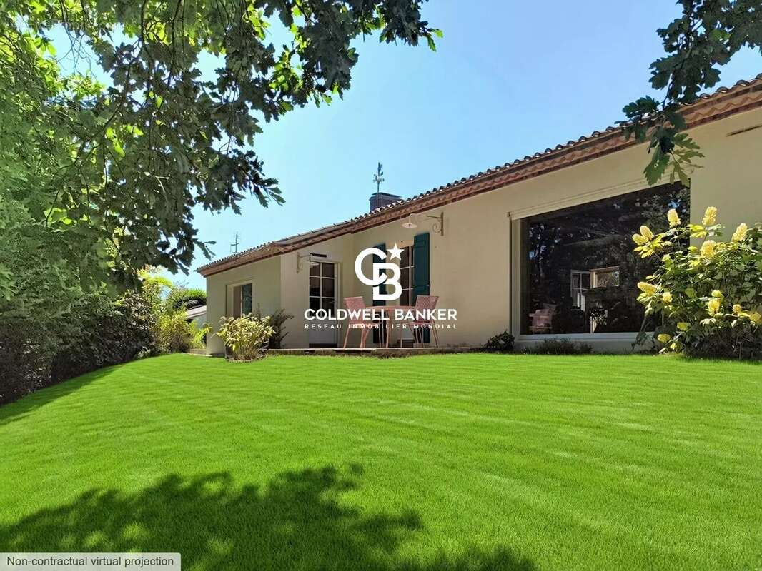 Talmont Saint Hiliaire - centre à pied : Maison de 170 m², jardin et sous-bois de 8000 m² au calme - photo 12