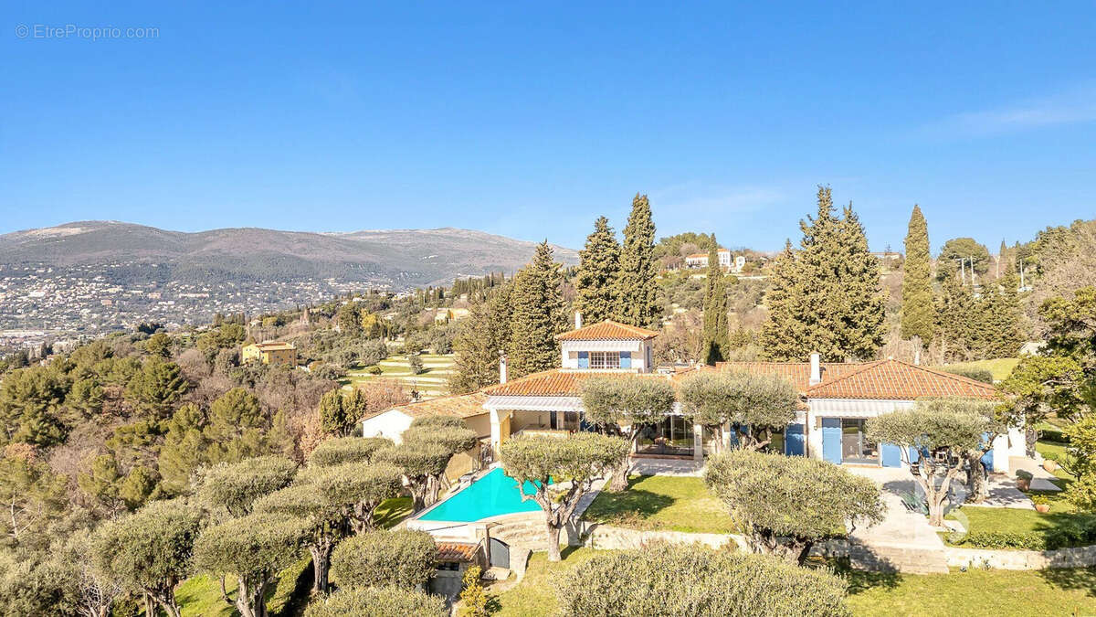 Maison à MOUANS-SARTOUX