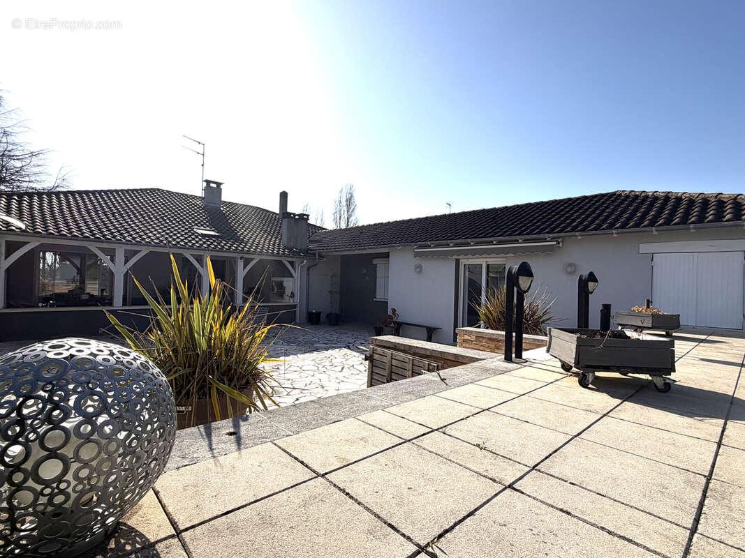 Maison à PRIGONRIEUX