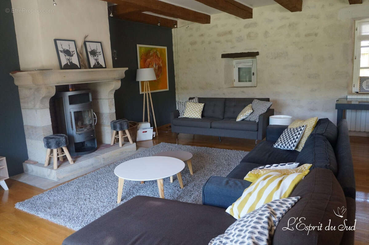 Maison à CAHUZAC-SUR-VERE