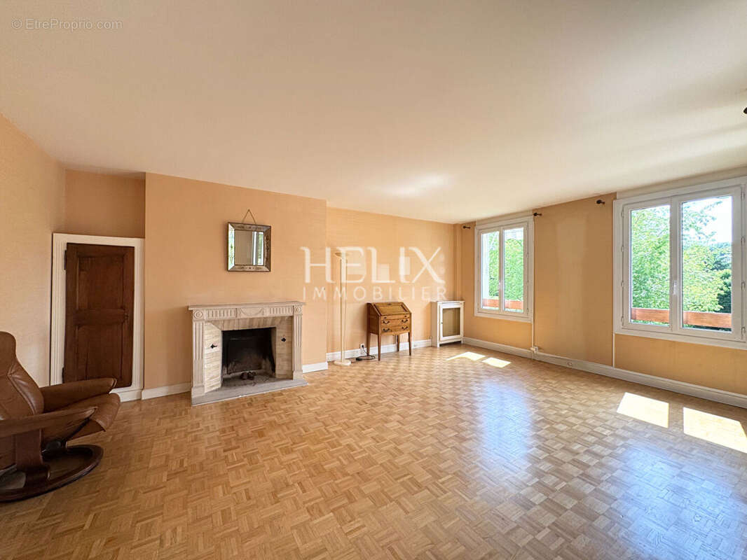 Appartement à LOUVECIENNES