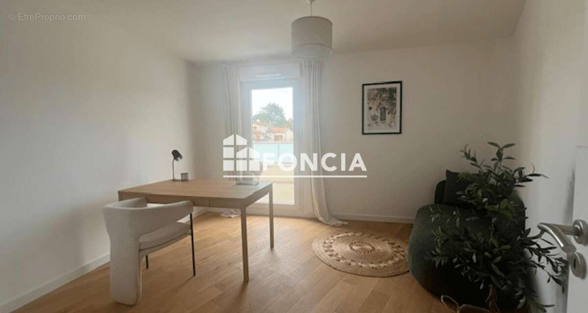 Appartement à CHAMPAGNE-AU-MONT-D'OR