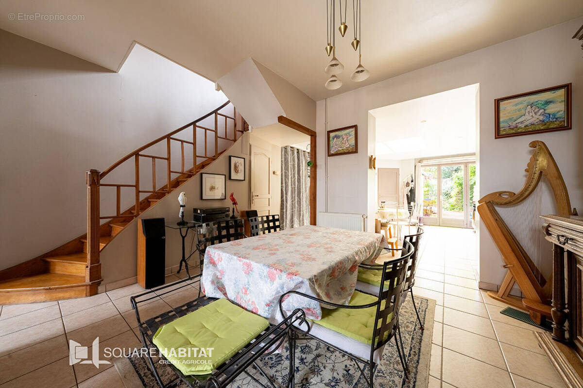 Maison à SIN-LE-NOBLE