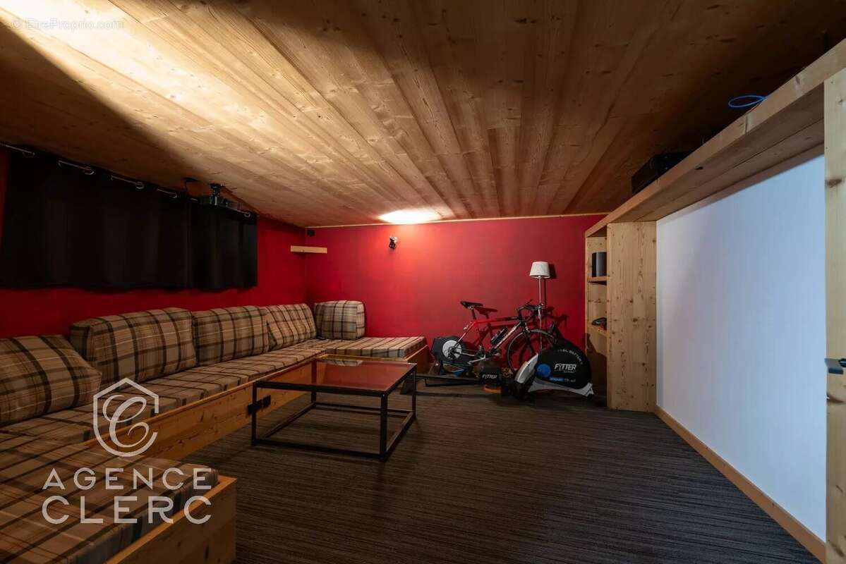 Maison à VEYRIER-DU-LAC