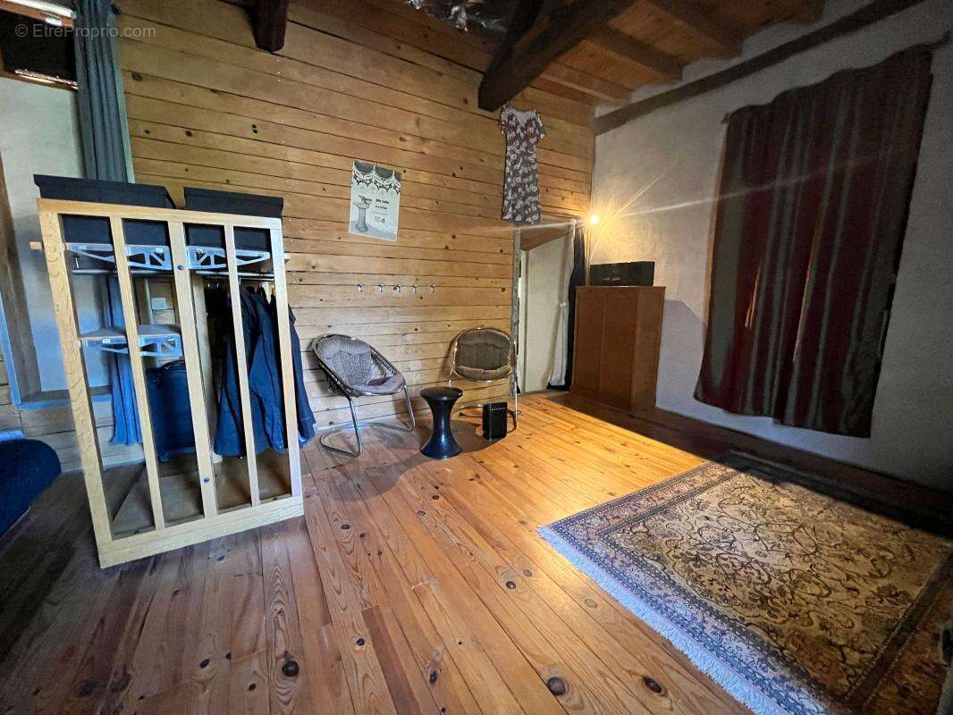 Maison en pierres rénovée + terrain 2400m² - photo 18
