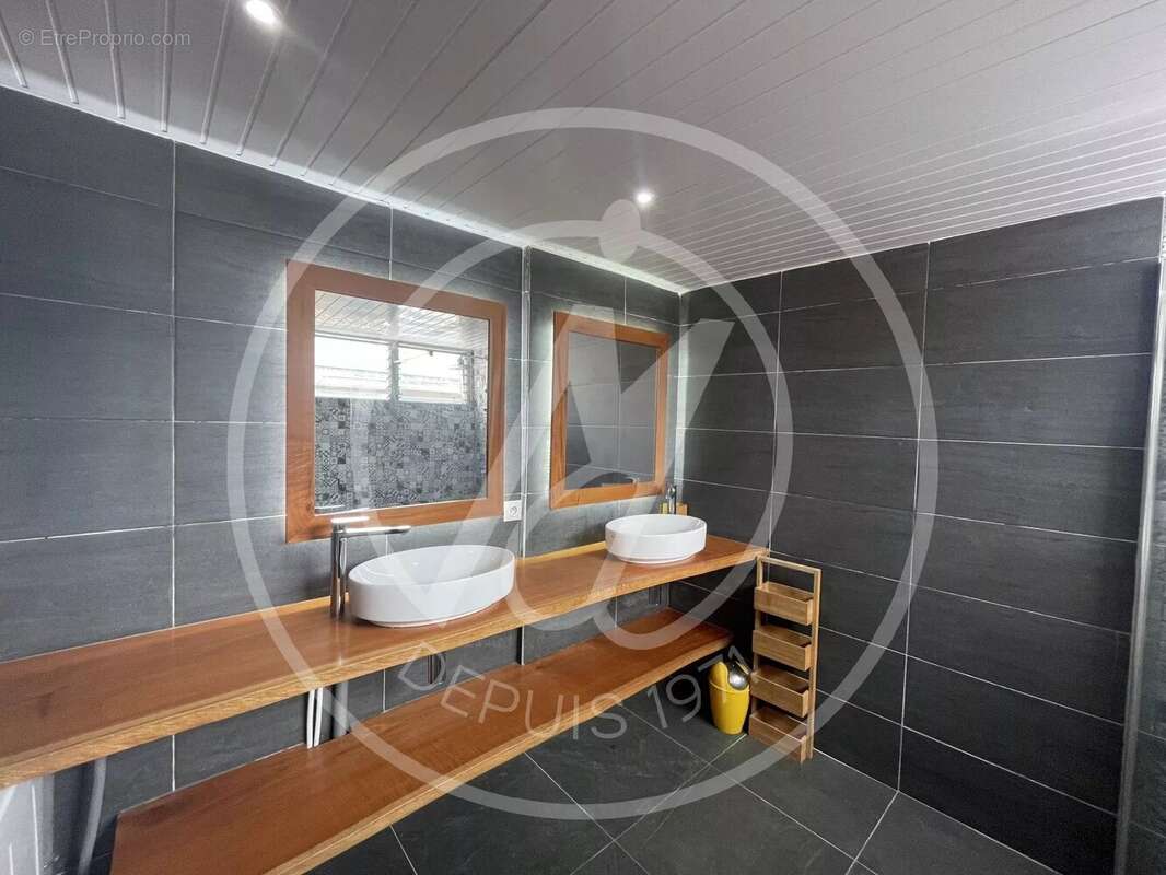 Appartement à POINTE-A-PITRE