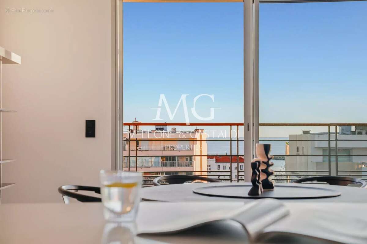 Cannes centre – penthouse d’exception – roof top – vue mer panoramique – 117 m² – 2 parkings - photo 52