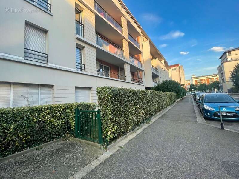 Appartement à SAINT-OUEN-L'AUMONE