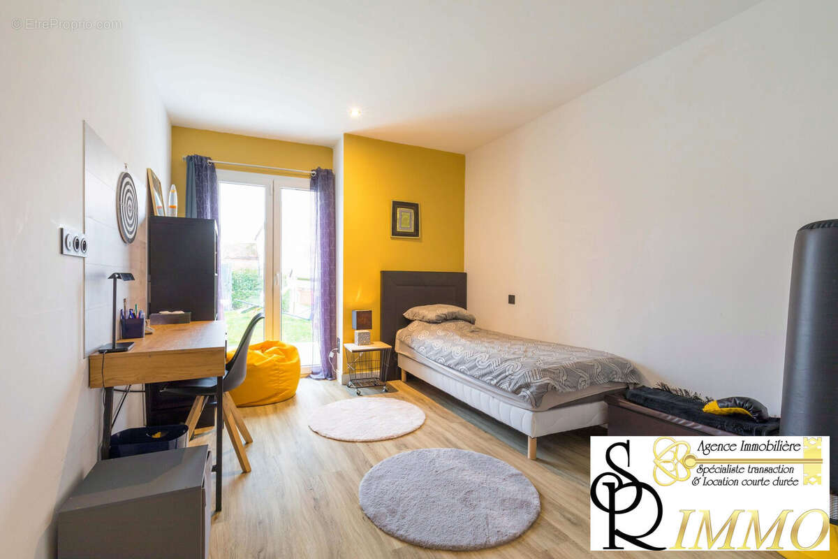 Maison à RUFFEY-LES-ECHIREY