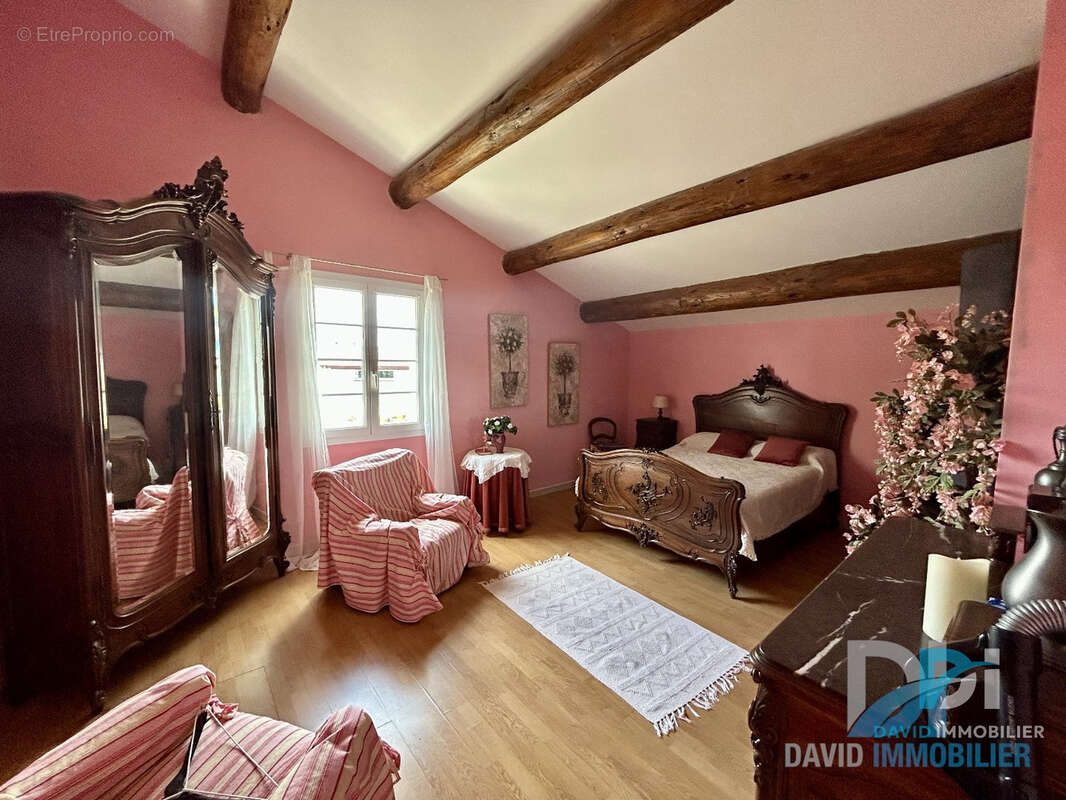 Maison à ESPONDEILHAN