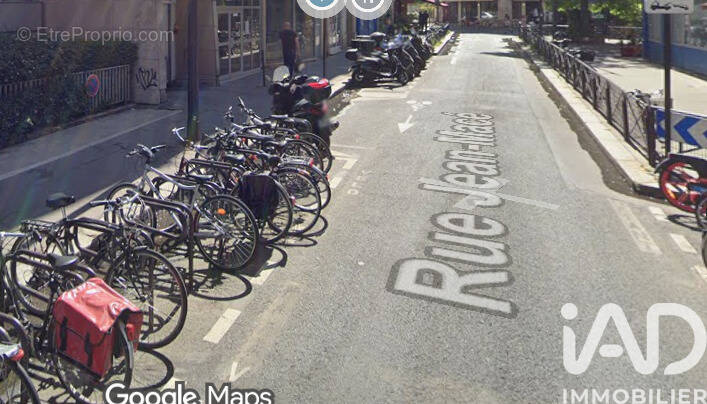 Photo 1 - Parking à PARIS-11E