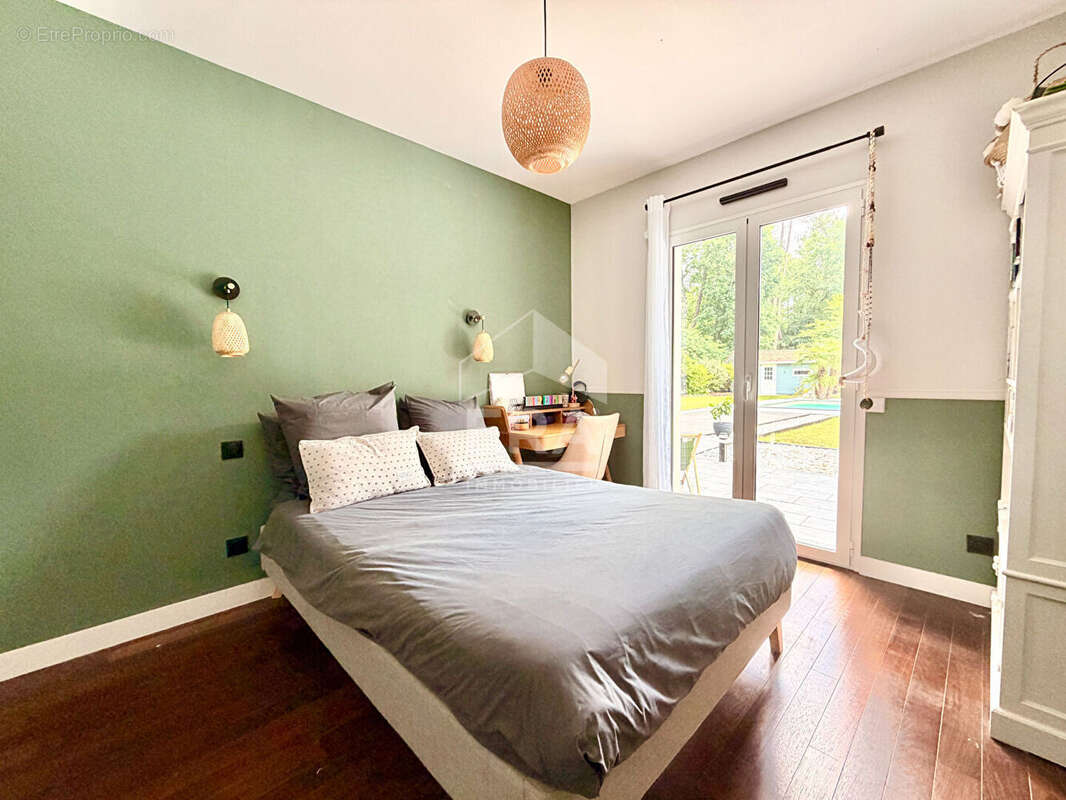 Maison 168m² à saint-magne - photo 10
