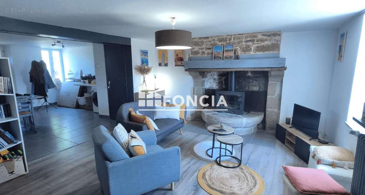 Maison de campagne traversante à vendre – La Jonchère-Saint-Maurice - photo 3