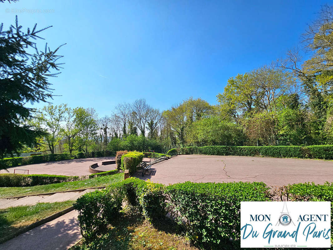 Appartement à JOUY-EN-JOSAS