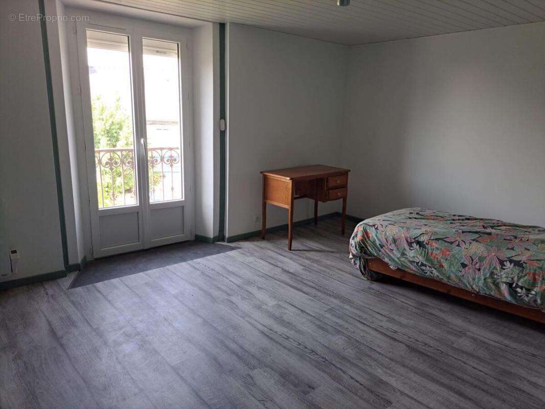 Appartement à SAINT-MEEN-LE-GRAND