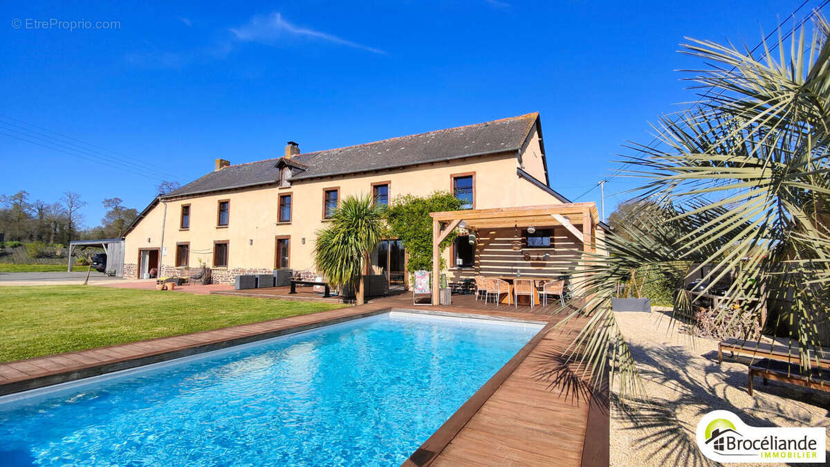 Maison à SAINT-GILLES