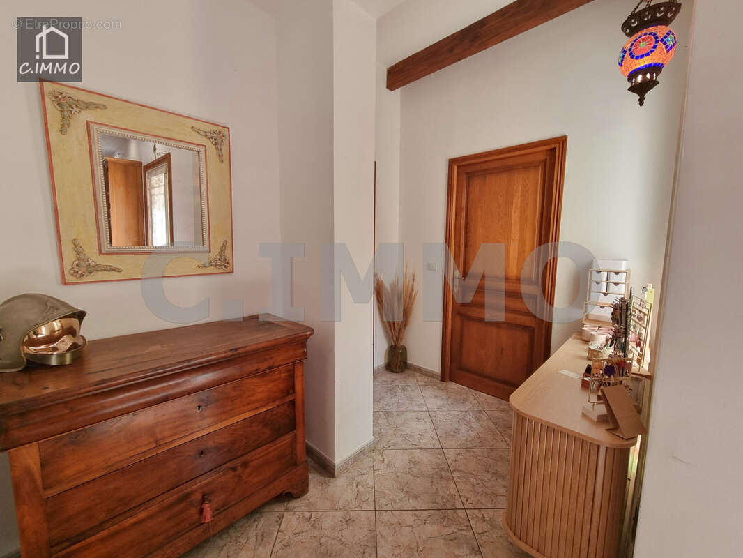 Maison à ESPONDEILHAN