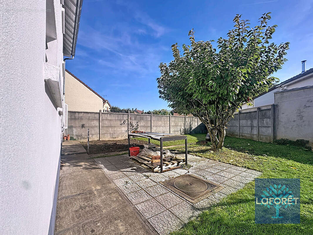 Maison à CHILLY-MAZARIN