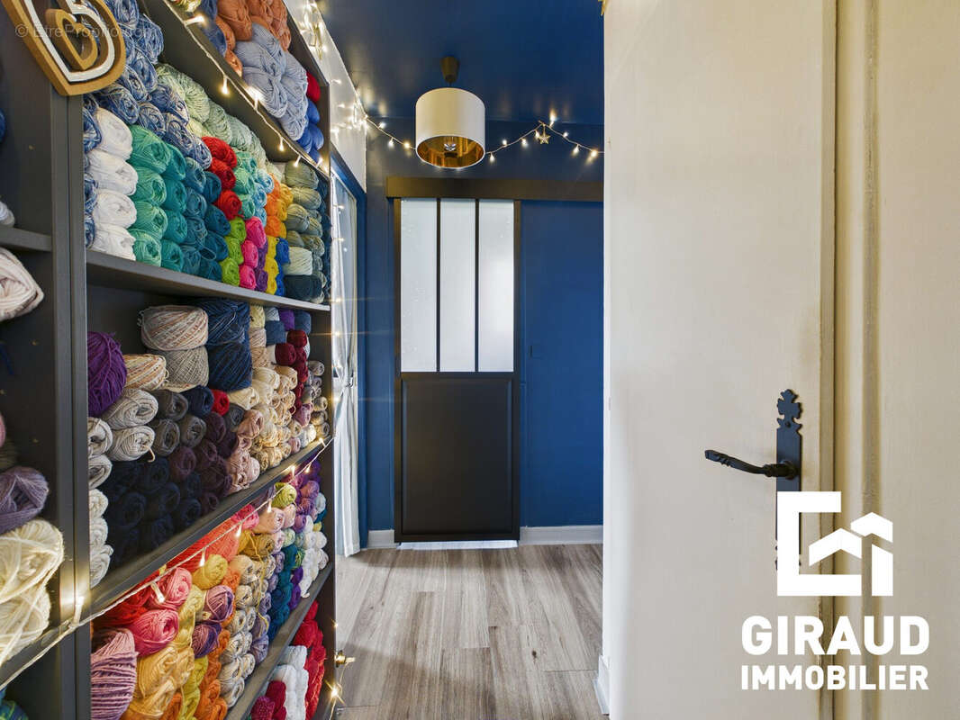 Maison à LOGE-FOUGEREUSE