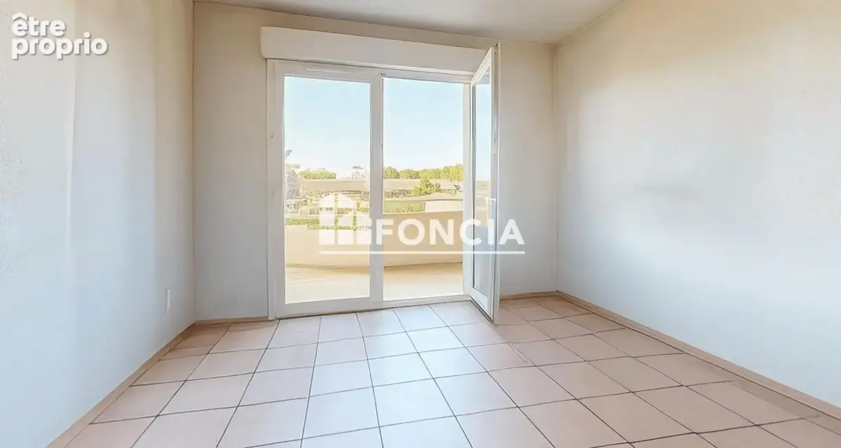 T2 dernier étage avec terrasse, idéal investissement locatif à Narbonne - photo 2