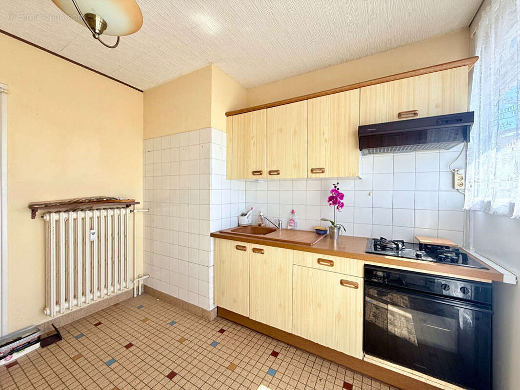 Appartement à DONZERE