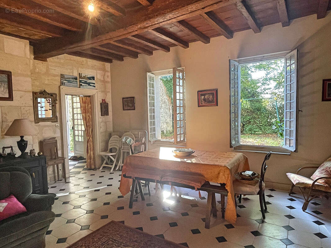 Maison à SAINT-EMILION