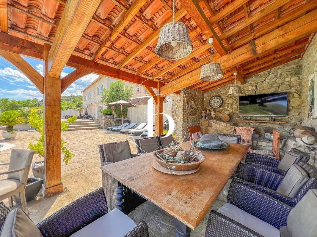Vente en exclusivité d'un petit coin de paradis  - photo 3
