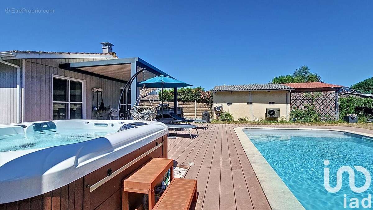 Photo 2 - Maison à MARCHEPRIME