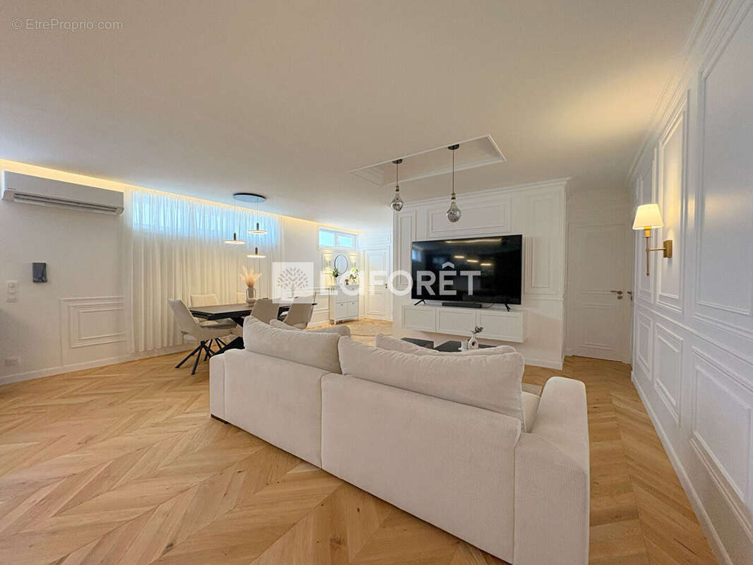 Appartement à CORBEIL-ESSONNES