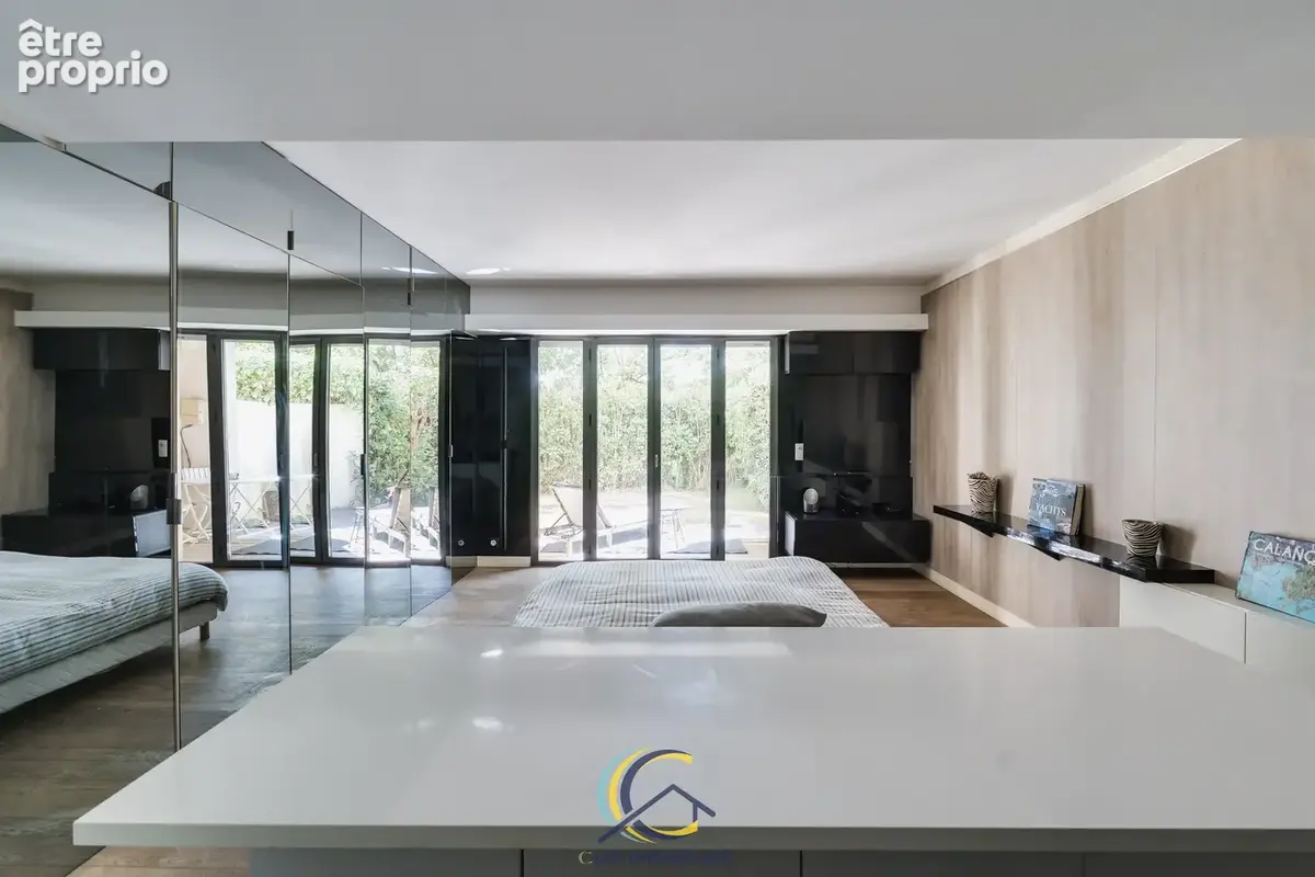 Rare : rdj d'exception avec jardin de 400m2 — résidence villa cadenelle - photo 18